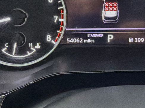 Used 2022 Nissan Pathfinder SL w/ SL Black Package FWD image 41