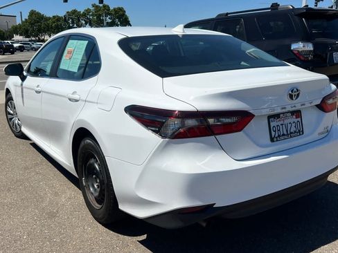 Used 2022 Toyota Camry LE FWD image 6