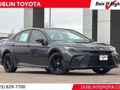 New 2026 Toyota Camry SE image 1