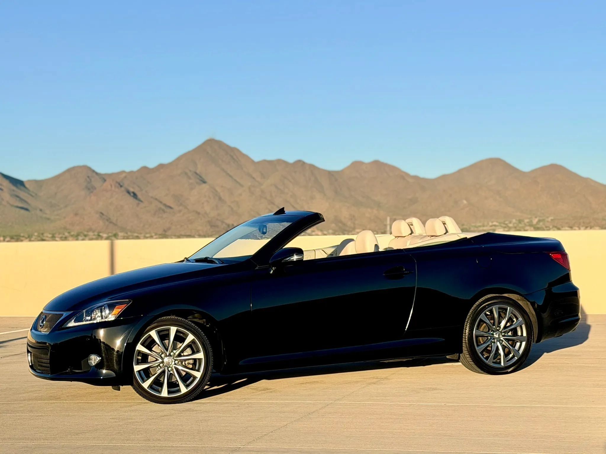 Used 2013 Lexus IS 250C RWD image 7