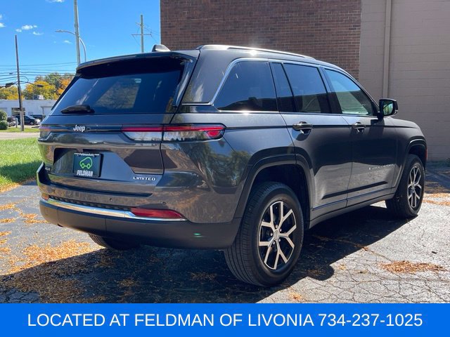 Used 2024 Jeep Grand Cherokee Limited AWD/4WD image 5