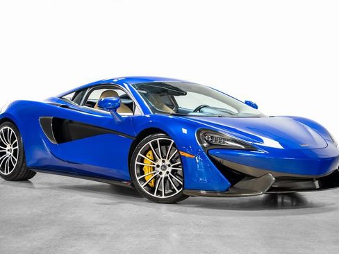 Used 2017 McLaren 570S Coupe image 2