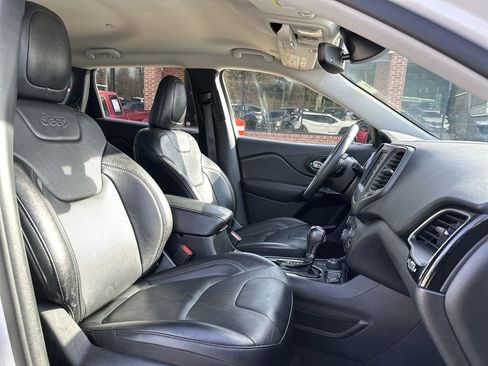 Used 2023 Jeep Cherokee Altitude Lux image 24