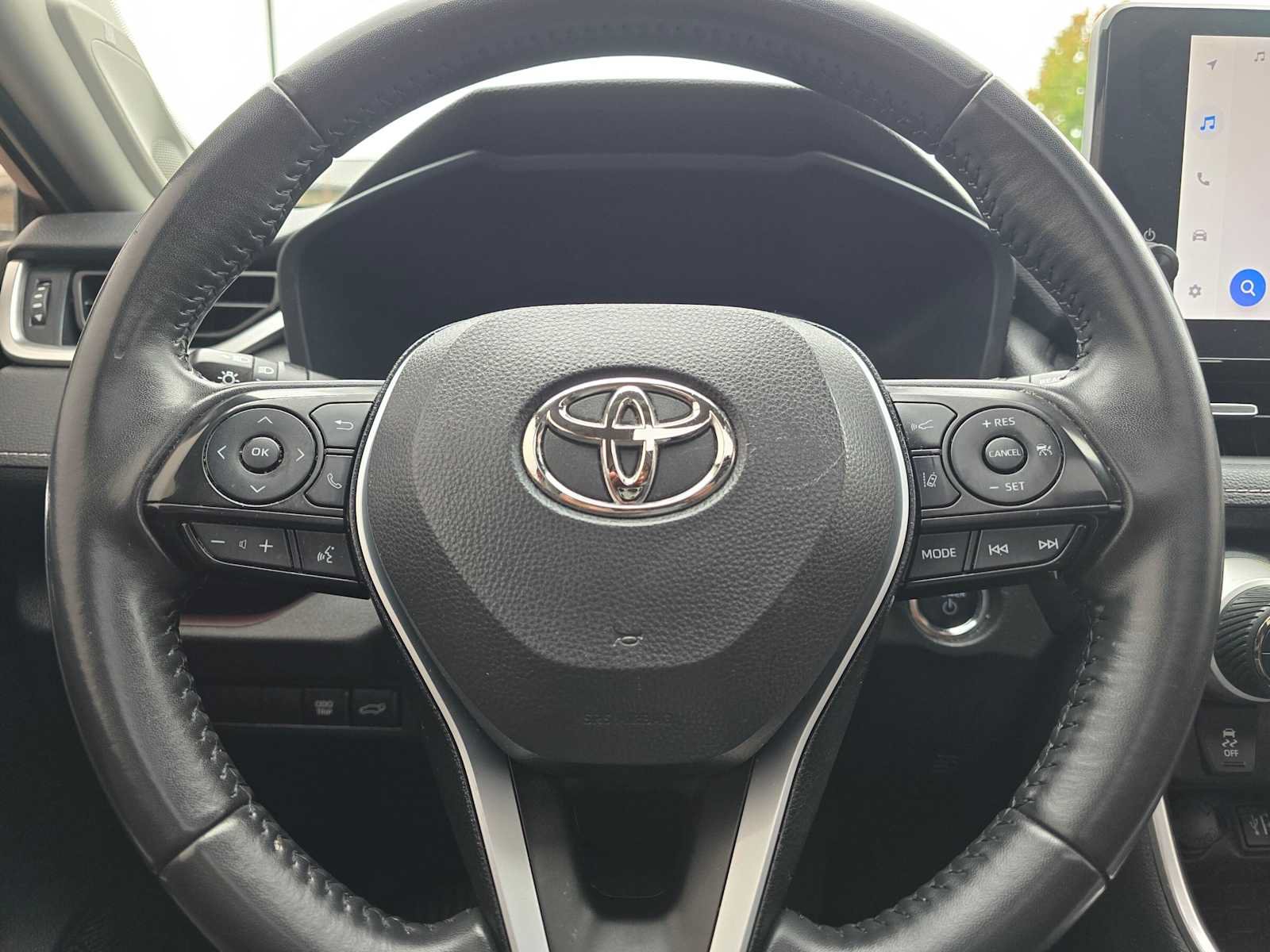 Certified 2023 Toyota RAV4 Limited AWD/4WD image 31