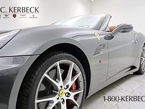 Used 2011 Ferrari California image 33