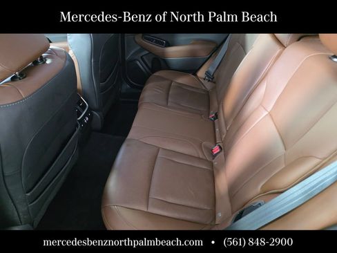 Used 2025 Subaru Outback Touring XT AWD/4WD image 14