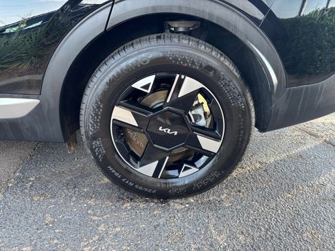 Used 2026 Kia Sportage LX FWD image 29