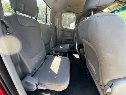 Used 2015 Toyota Tacoma 4x4 Access Cab V6 w/ SR5 Package image 11