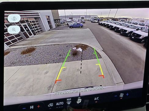 Used 2024 Ford E-Transit 148 High Roof image 3