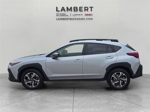 Used 2024 Subaru Crosstrek 2.0i Premium AWD/4WD image 2
