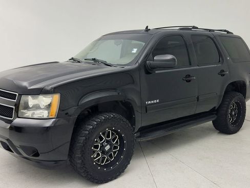 Used 2013 Chevrolet Tahoe LT RWD image 4