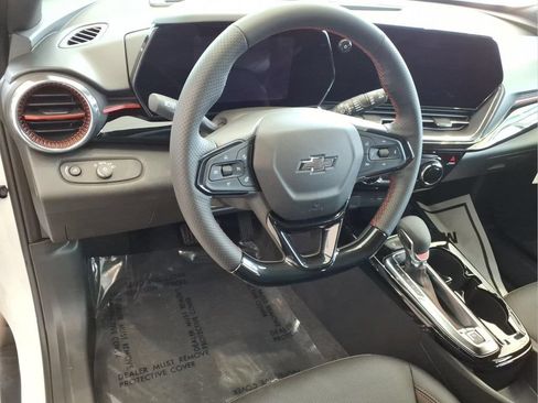 New 2026 Chevrolet Trax RS FWD image 8