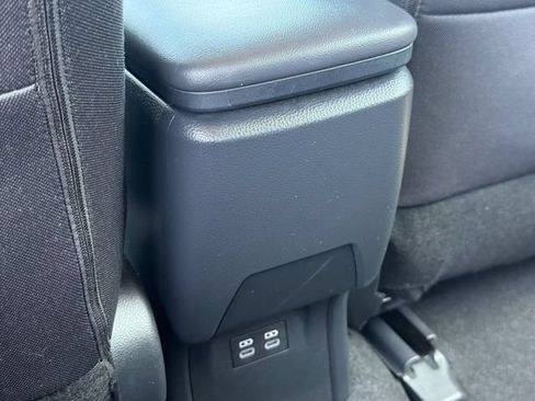 Used 2025 Toyota Prius LE FWD image 14