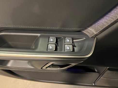 Used 2023 Rivian R1S Launch Edition image 23