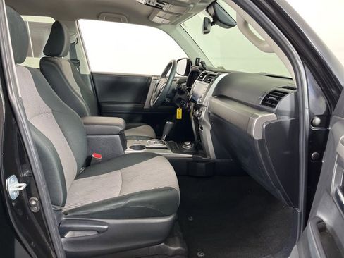 Used 2020 Toyota 4Runner SR5 image 5