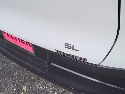 New 2025 Nissan Murano SL image 6