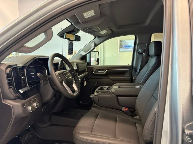 New 2026 GMC Sierra 3500 SLT AWD/4WD image 18
