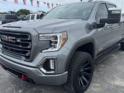Used 2021 GMC Sierra 1500 AT4 w/ AT4 Premium Package AWD/4WD image 2