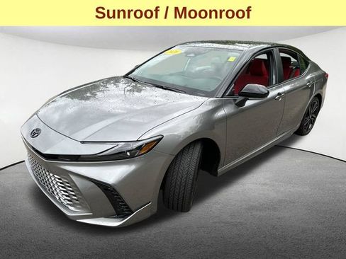 Used 2026 Toyota Camry XSE w/ Premium Package FWD image 5