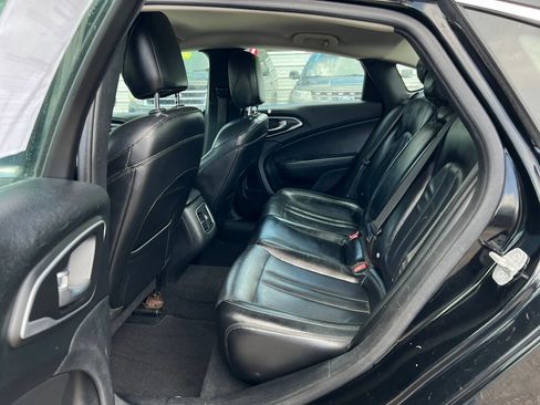 Used 2015 Chrysler 200 C FWD image 11