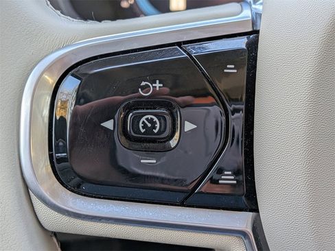 Certified 2023 Volvo S60 B5 Plus image 26