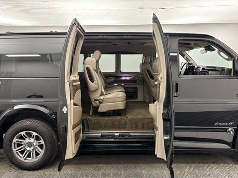 Used 2020 Chevrolet Express 2500 Explorer Limited SE w/ Enhanced Convenience Package image 7