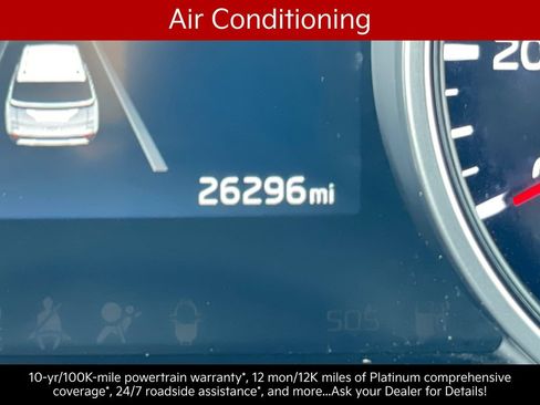Certified 2024 Kia Carnival LX FWD image 13