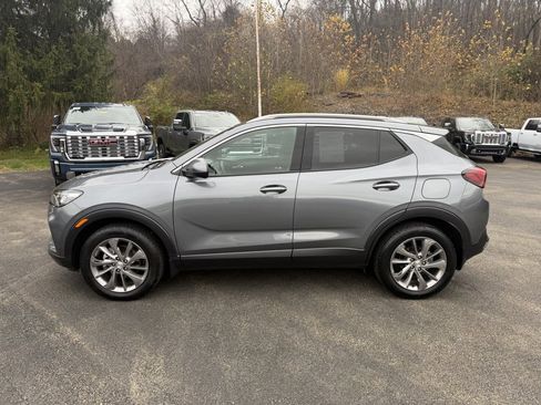 Used 2022 Buick Encore GX Essence w/ Experience Buick Package image 6