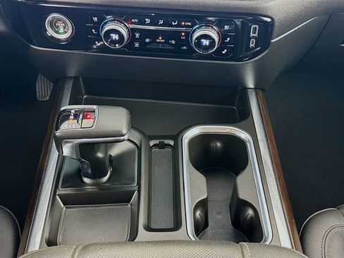 Used 2023 GMC Sierra 1500 SLT w/ SLT Premium Package image 41