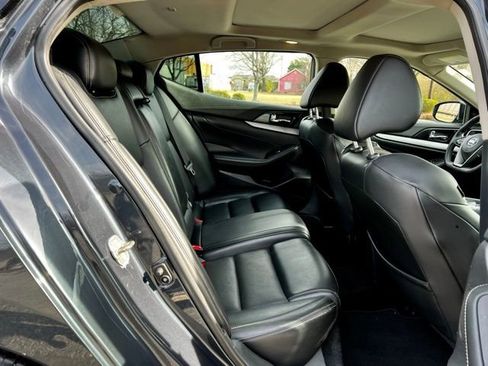 Used 2017 Nissan Maxima 3.5 SL image 20