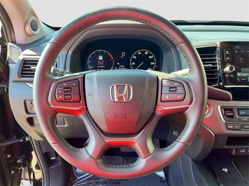 Used 2024 Honda Ridgeline Sport image 11