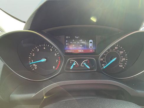 Used 2018 Ford Escape SEL w/ Ford Safe & Smart Package image 28