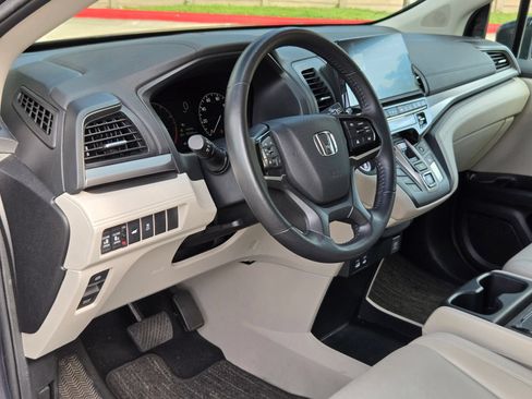 Certified 2025 Honda Odyssey EX-L image 12