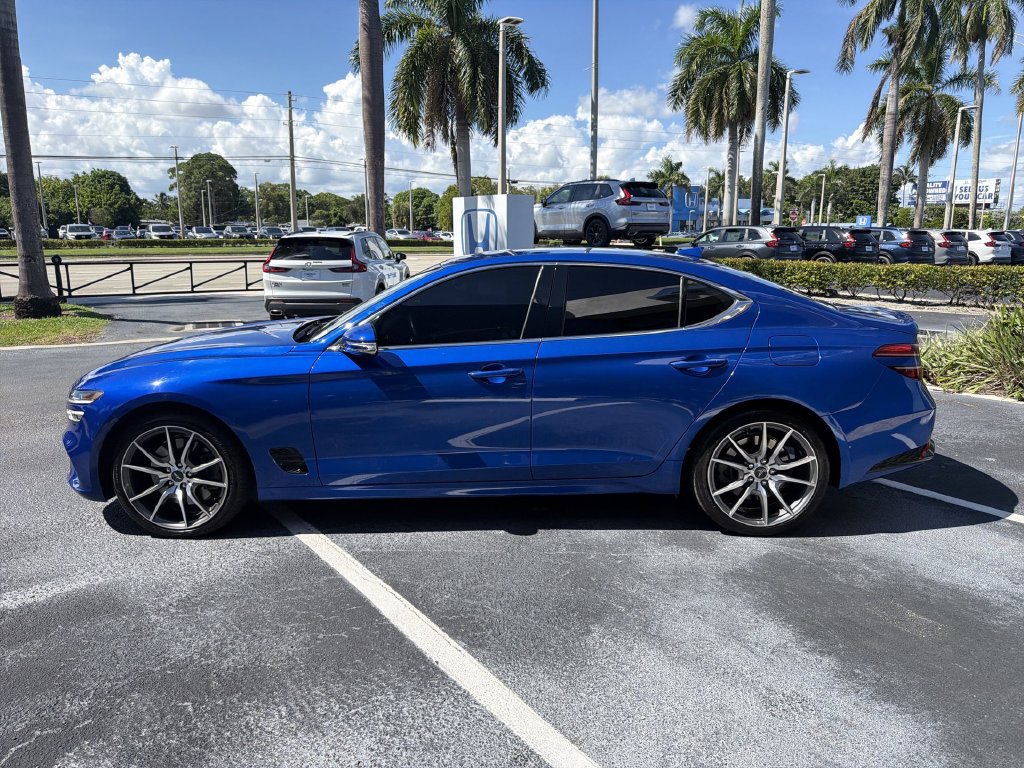 Used 2022 Genesis G70 3.3T RWD image 5