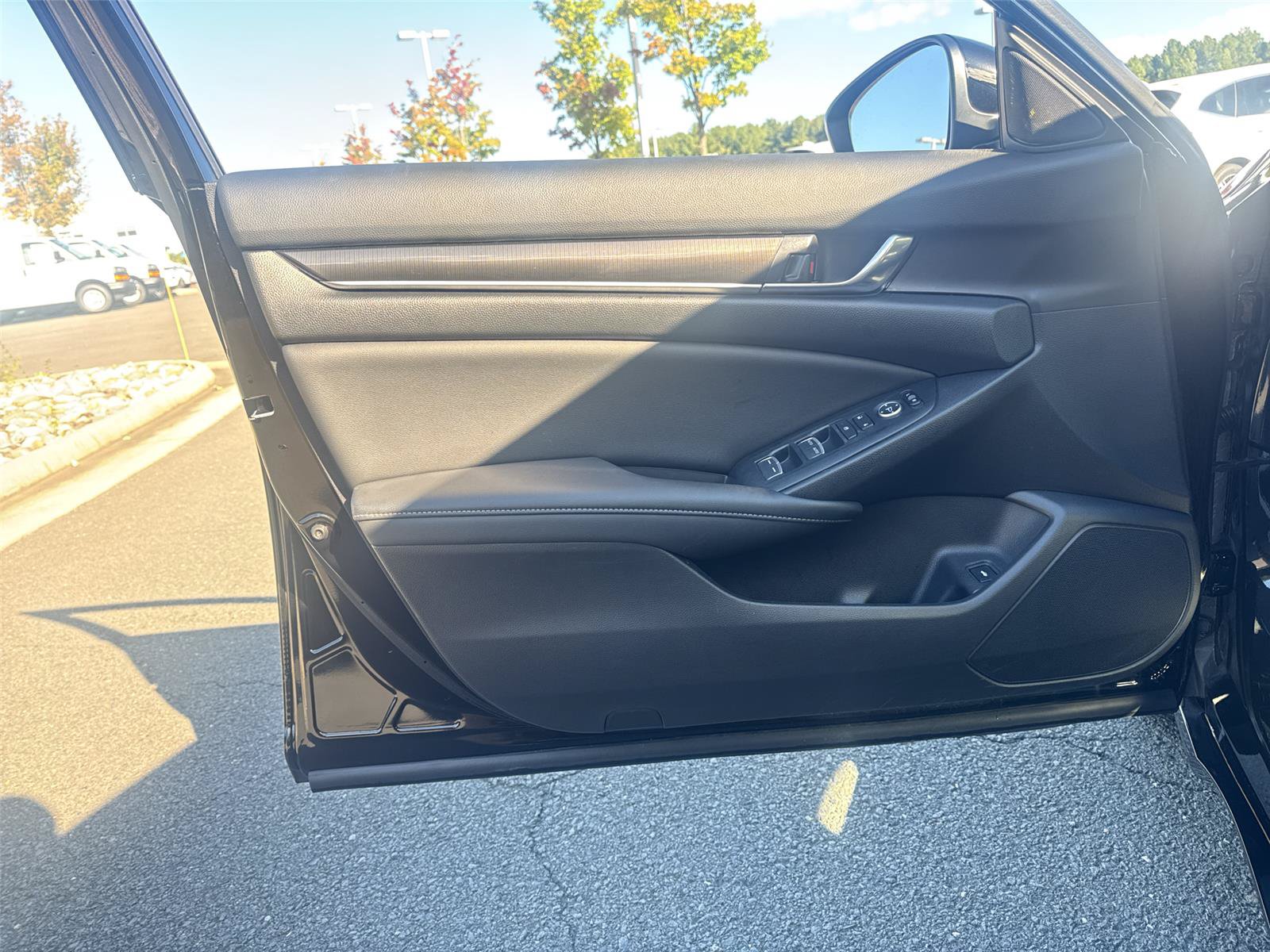 Certified 2022 Honda Accord Sport image 24
