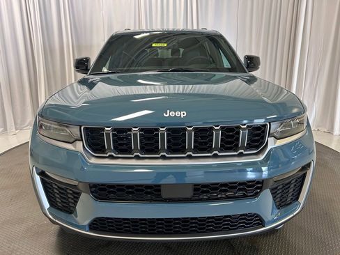 New 2026 Jeep Grand Cherokee L Limited AWD/4WD image 27