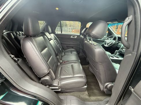 Used 2014 Ford Explorer Limited image 22