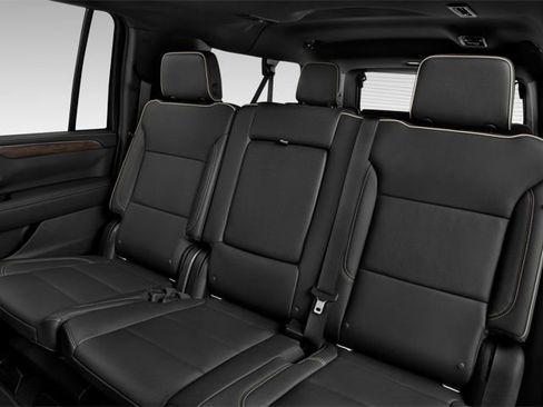 Used 2023 Chevrolet Suburban High Country w/ Advanced Technology Package AWD/4WD image 11
