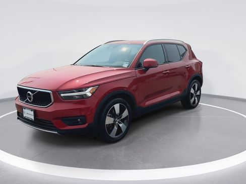 Used 2021 Volvo XC40 T5 Momentum AWD/4WD image 4