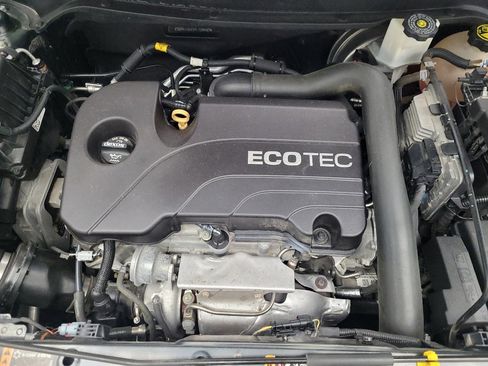 Used 2019 Chevrolet Equinox LT image 30