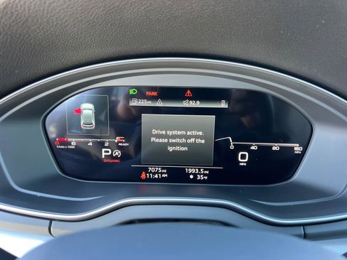 Used 2025 Audi Q5 2.0T Premium w/ Convenience Plus Package image 27