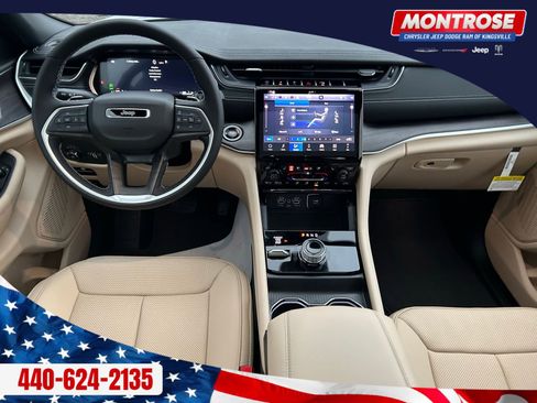 New 2025 Jeep Grand Cherokee L Limited w/ Luxury Tech Group II AWD/4WD image 25