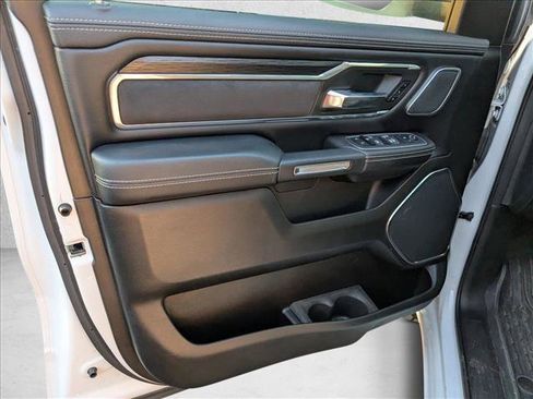 Used 2024 RAM 1500 Laramie image 11