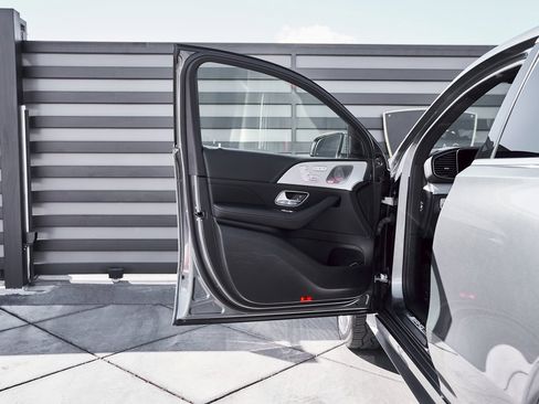 Used 2024 Mercedes-Benz GLE 63 AMG S image 30