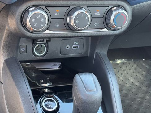 Certified 2025 Nissan Versa SV image 24