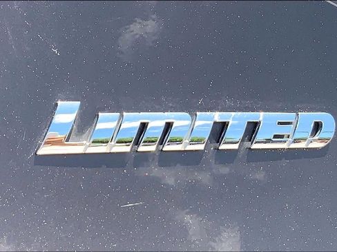 Used 2024 Toyota Tundra Limited w/ Power Package RWD image 10
