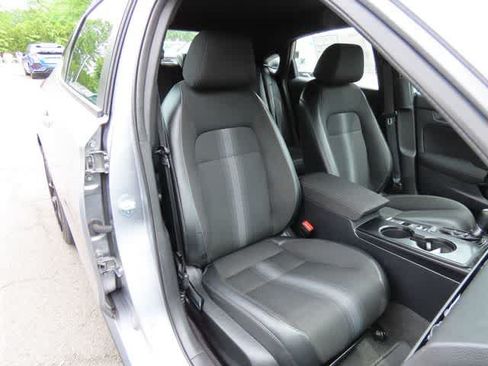 Used 2023 Honda Civic Sport image 16
