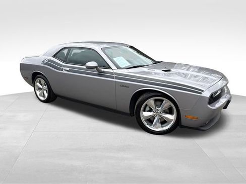Used 2014 Dodge Challenger R/T image 1