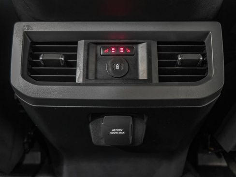 Used 2025 Ford F250 Lariat AWD/4WD image 37