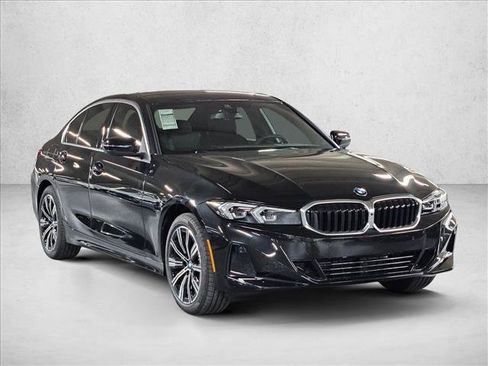 Used 2026 BMW 330i xDrive Sedan w/ Convenience Package AWD/4WD image 3